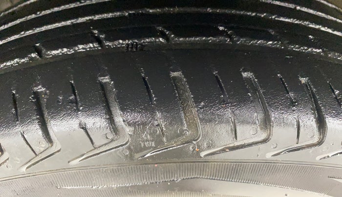 2018 Renault Kwid RXT 1.0 AMT (O), Petrol, Automatic, 41,563 km, Left Front Tyre Tread