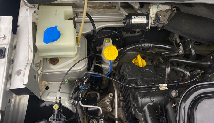 2018 Renault Kwid RXT 1.0 AMT (O), Petrol, Automatic, 41,563 km, Engine View - Right