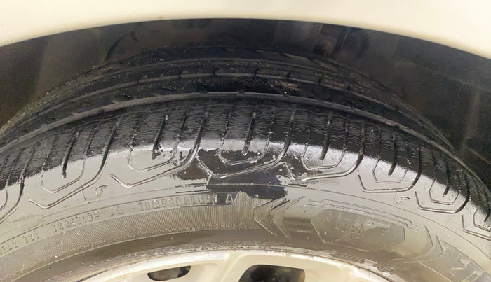 2016 Ford Ecosport TITANIUM 1.5L DIESEL, Diesel, Manual, 1,36,207 km, Left Front Tyre Tread
