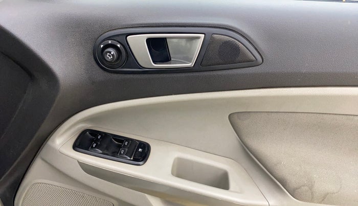 2016 Ford Ecosport TITANIUM 1.5L DIESEL, Diesel, Manual, 1,36,207 km, Driver Side Door Panels Control
