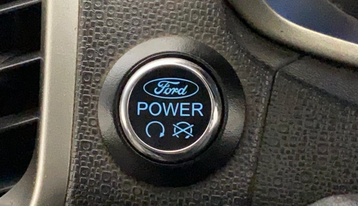 2016 Ford Ecosport TITANIUM 1.5L DIESEL, Diesel, Manual, 1,36,207 km, Keyless Start/ Stop Button
