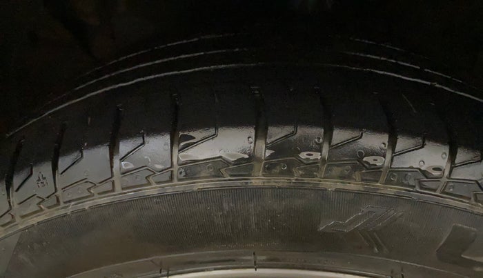 2021 KIA SELTOS HTX IVT 1.5 PETROL, Petrol, Automatic, 37,239 km, Left Front Tyre Tread