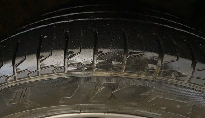 2021 KIA SELTOS HTX IVT 1.5 PETROL, Petrol, Automatic, 37,239 km, Right Front Tyre Tread