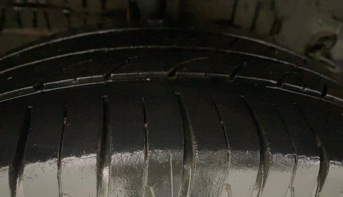 2014 Toyota Etios CROSS 1.4 VD, Diesel, Manual, 73,527 km, Right Rear Tyre Tread