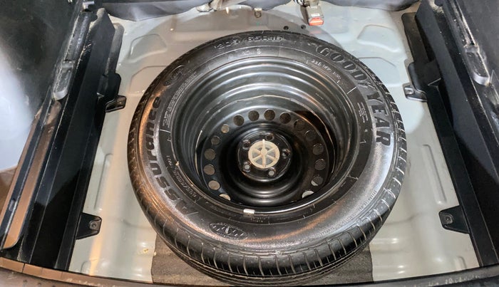 2021 KIA SELTOS HTK PLUS 1.5 DIESEL, Diesel, Manual, 1,00,820 km, Spare Tyre