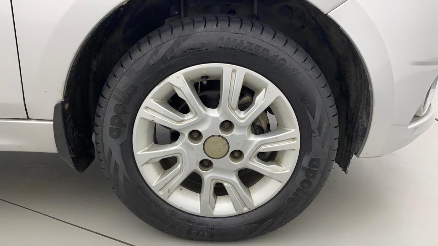 2018 Tata Tiago XZA PETROL, Petrol, Automatic, 40,608 km, Right Front Wheel