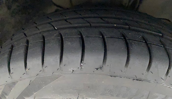 2018 Tata Tiago XZA PETROL, Petrol, Automatic, 40,608 km, Right Front Tyre Tread