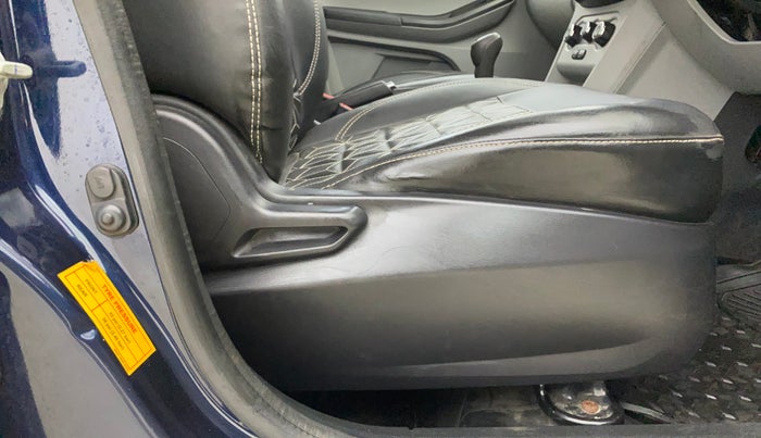 2022 Tata Tiago XT CNG, CNG, Manual, 35,556 km, Driver Side Adjustment Panel