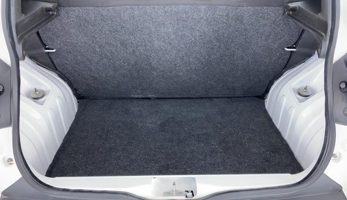2020 Renault Kwid RXL, Petrol, Manual, 7,448 km, Boot Inside