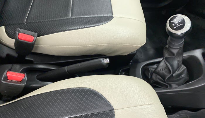 2018 Maruti Wagon R 1.0 VXI PLUS, Petrol, Manual, 60,009 km, Gear Lever