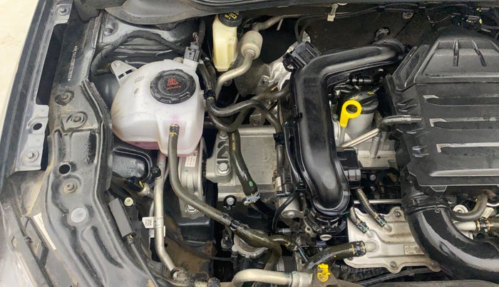 2024 Volkswagen VIRTUS HIGHLINE TSI 1.0 AT, Petrol, Automatic, 15,985 km, Engine View - Right