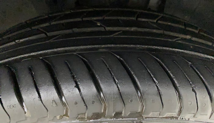 2023 Nissan MAGNITE XV MT, Petrol, Manual, 4,549 km, Right Front Tyre Tread