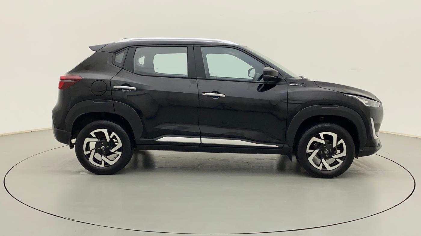 2023 Nissan MAGNITE XV MT, Petrol, Manual, 4,549 km, Right Side View