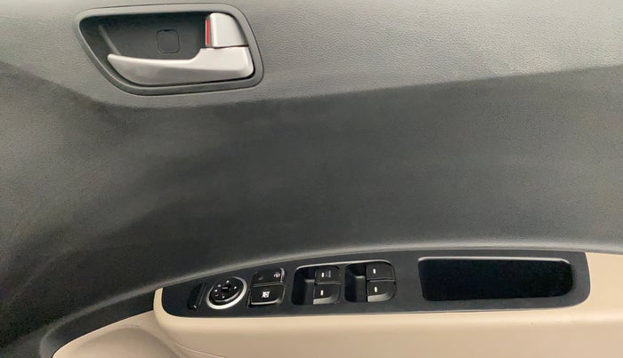 2016 Hyundai Grand i10 SPORTZ 1.2 KAPPA VTVT, Petrol, Manual, 94,768 km, Driver Side Door Panels Control