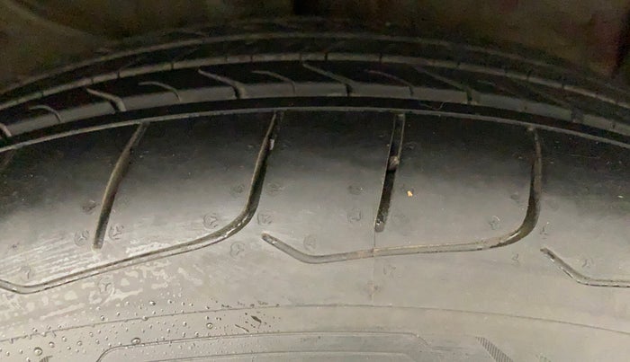 2018 Hyundai Creta SX PLUS AT 1.6 PETROL, Petrol, Automatic, 91,950 km, Right Front Tyre Tread