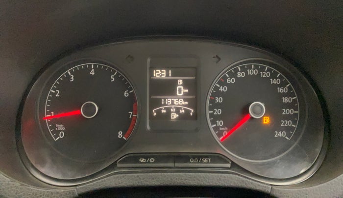 2015 Volkswagen Polo HIGHLINE1.2L, Petrol, Manual, 1,13,685 km, Odometer Image