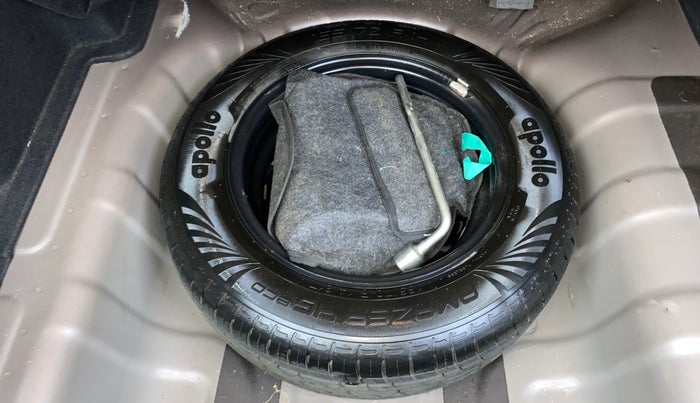 2020 Hyundai AURA SX 1.2, Petrol, Manual, 26,704 km, Spare Tyre