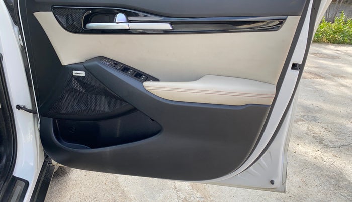 2020 KIA SELTOS GTX PLUS 1.4 PETROL, Petrol, Manual, 39,192 km, Driver Side Door Panels Control