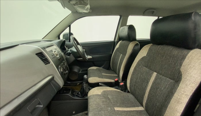 2011 Maruti Wagon R 1.0 VXI, Petrol, Manual, 67,212 km, Right Side Front Door Cabin