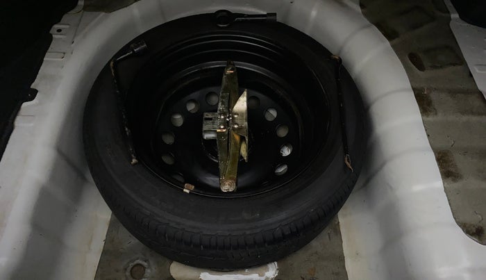 2014 Hyundai Verna FLUIDIC 1.6 VTVT SX OPT, Petrol, Manual, 1,09,252 km, Spare Tyre