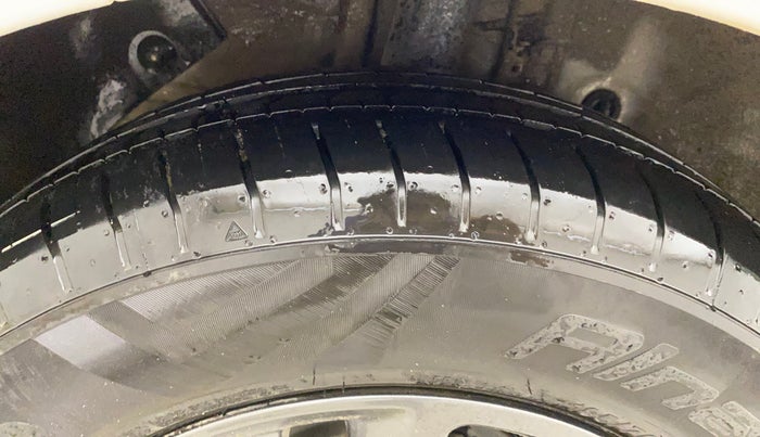 2019 Hyundai Elite i20 SPORTZ PLUS 1.2, CNG, Manual, 62,506 km, Right Rear Tyre Tread
