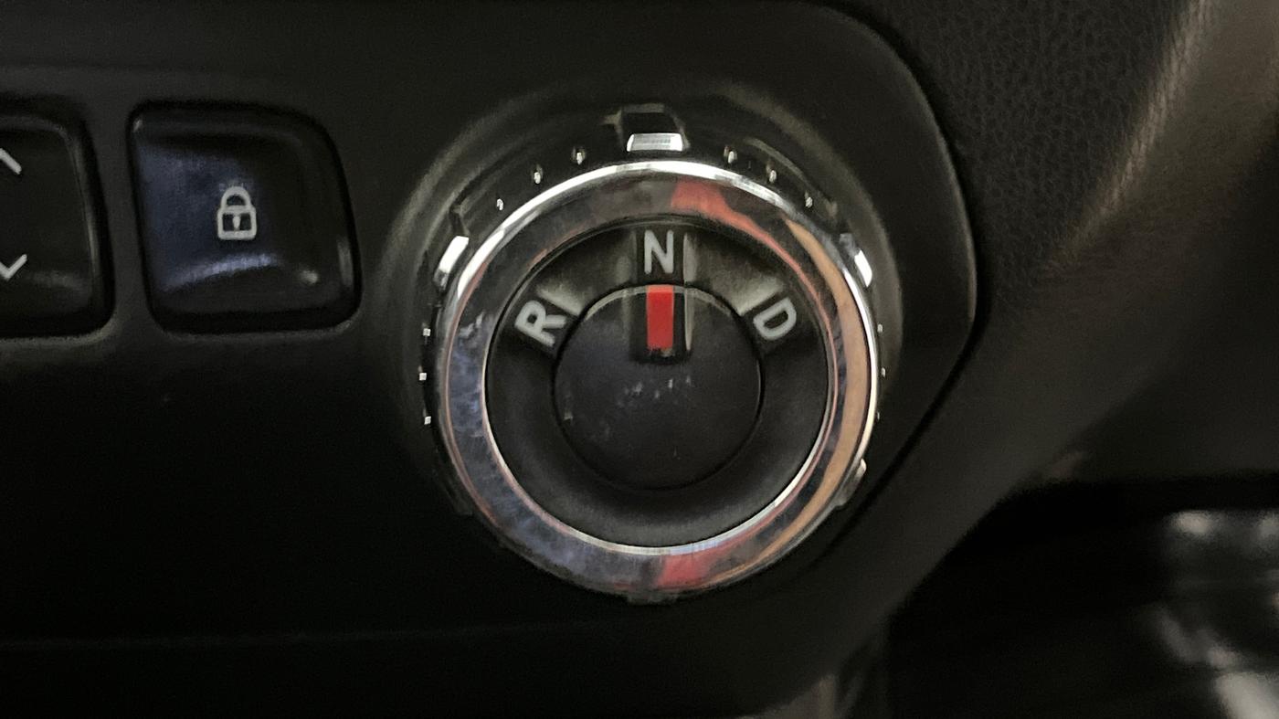 2017 Renault Kwid RXT 1.0 AMT (O), Petrol, Automatic, 53,835 km, Gear Lever