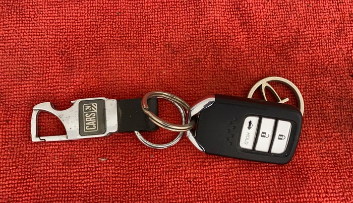 2019 Honda Amaze 1.5L I-DTEC V CVT, Diesel, Automatic, 48,569 km, Key Close Up