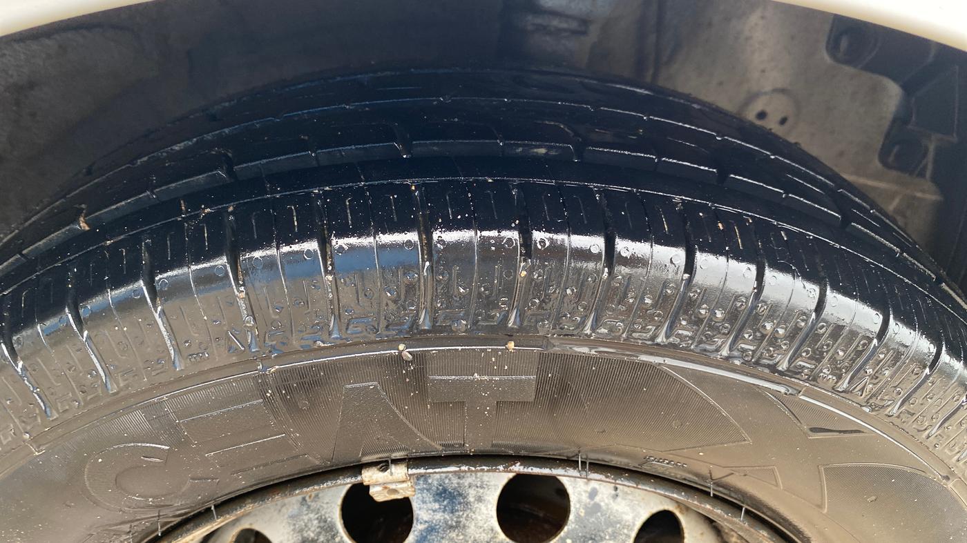 2014 Hyundai Eon ERA +, CNG, Manual, 92,603 km, Right Front Tyre Tread