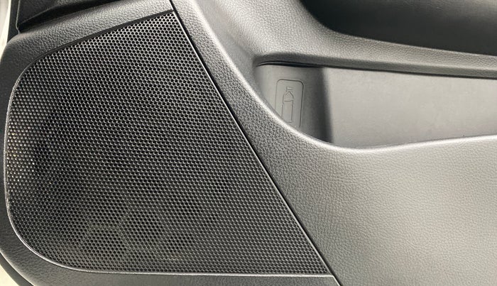 2017 Maruti Swift VXI OPT, Petrol, Manual, 13,136 km, Speaker
