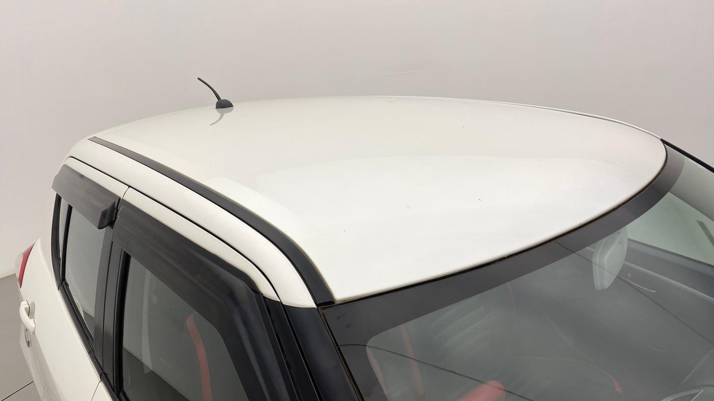 2017 Maruti Swift VXI OPT, Petrol, Manual, 13,136 km, Roof