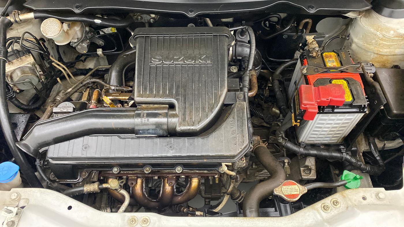 2017 Maruti Swift VXI OPT, Petrol, Manual, 13,136 km, Open Bonet