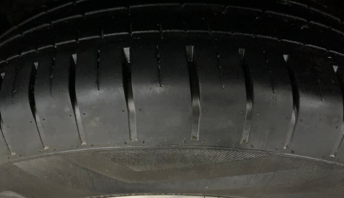 2022 Maruti Baleno SIGMA PETROL 1.2, Petrol, Manual, 14,992 km, Left Front Tyre Tread