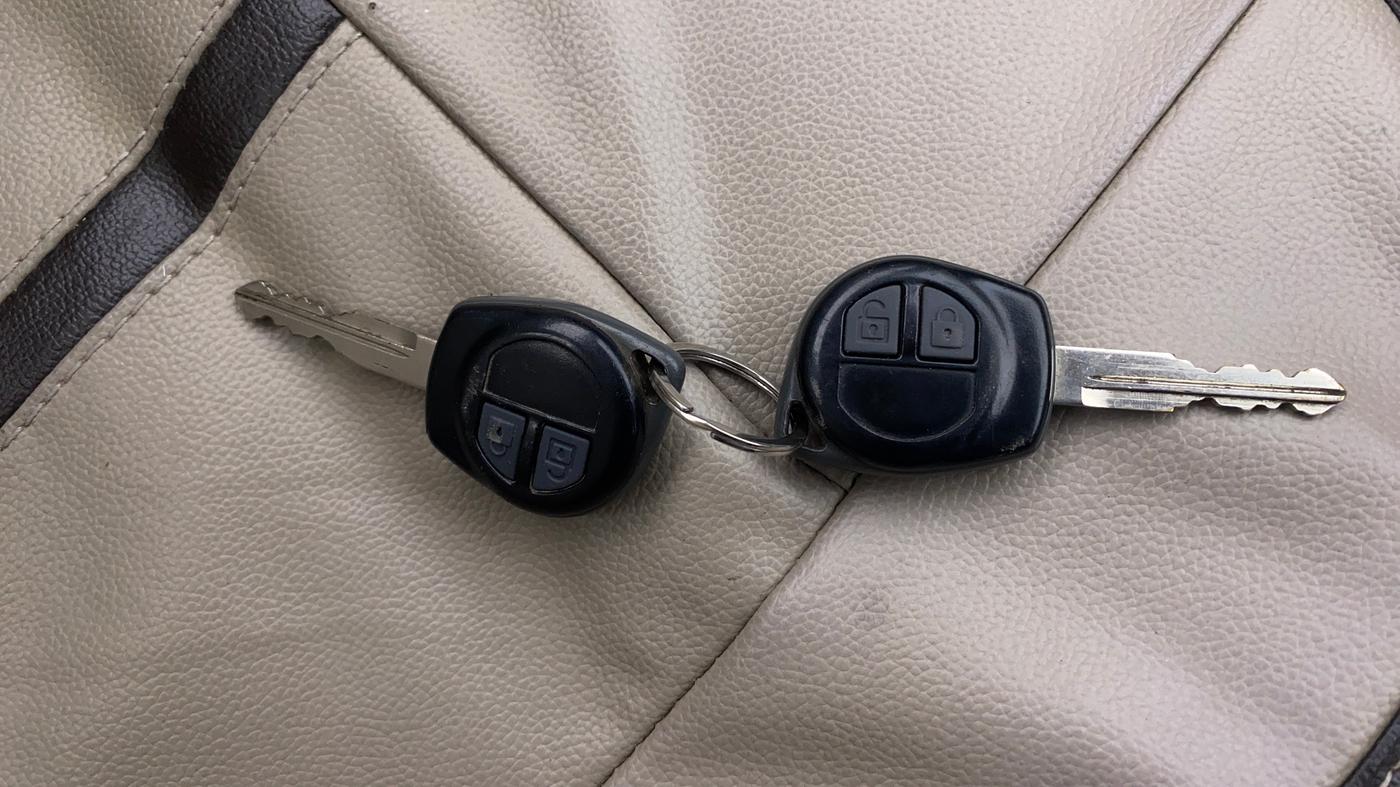 2016 Maruti Ertiga ZXI, Petrol, Manual, 87,681 km, Key Close Up