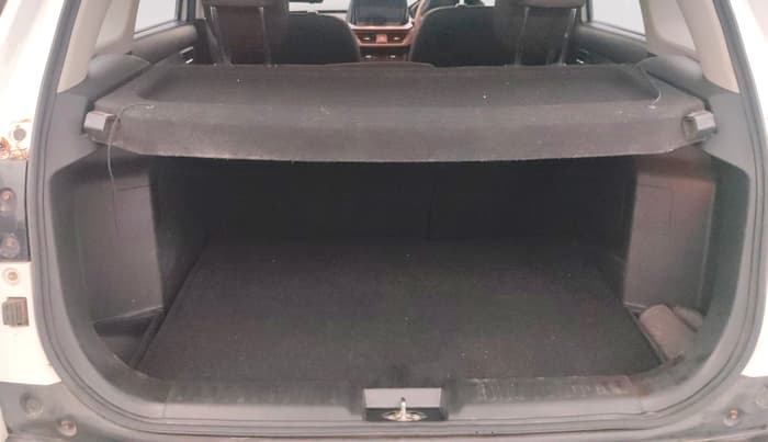 2022 Maruti BREZZA ZXI + SMART HYBRID, Petrol, Manual, 54,250 km, Boot Inside
