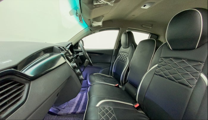 2018 Mahindra KUV 100 NXT K4+ P 6 STR, CNG, Manual, 66,575 km, Right Side Front Door Cabin