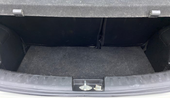 2017 Maruti Swift VXI D, Petrol, Manual, 50,767 km, Boot Inside