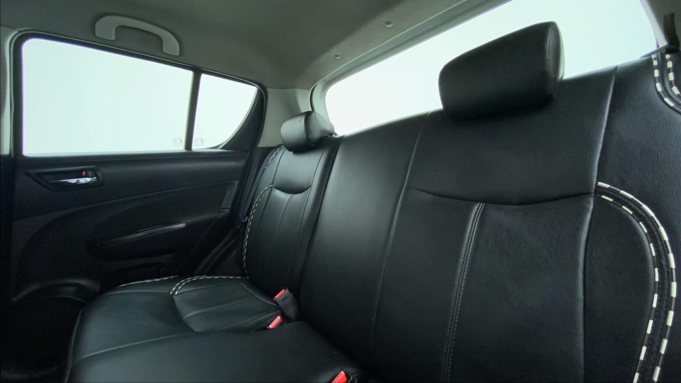 2017 Maruti Swift VXI D, Petrol, Manual, 50,767 km, Right Side Rear Door Cabin