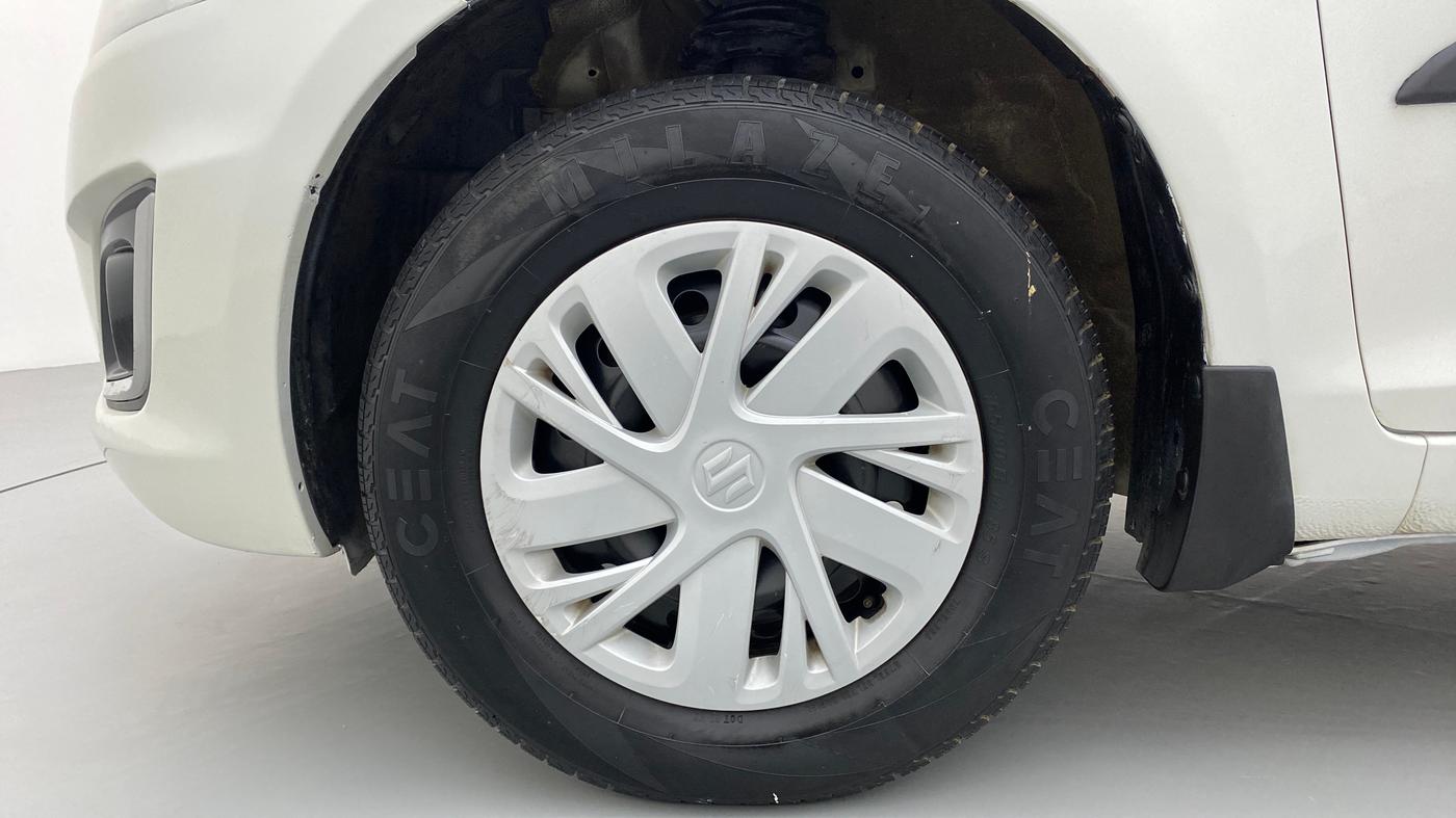 2017 Maruti Swift VXI D, Petrol, Manual, 50,767 km, Left Front Wheel
