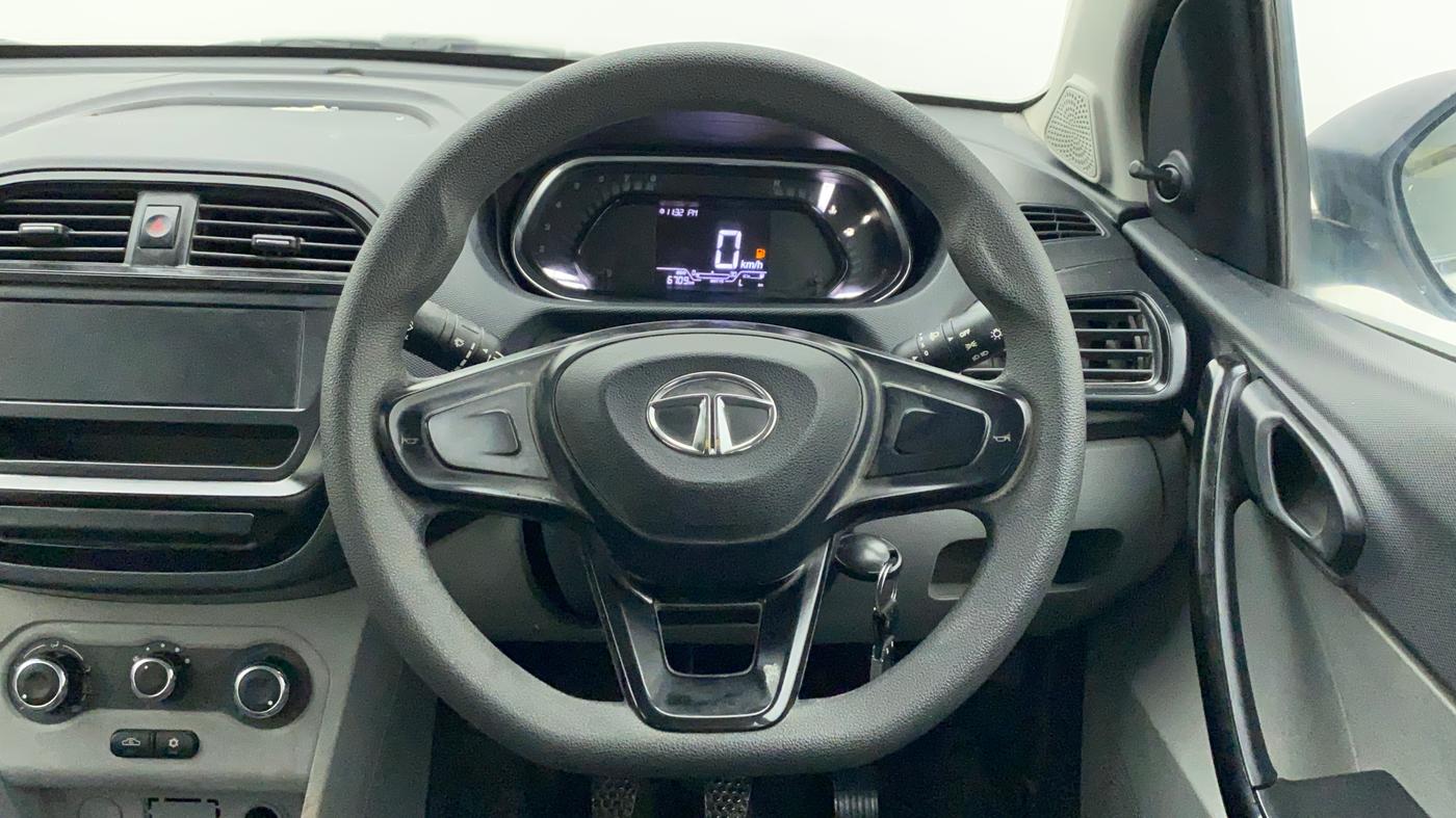 2020 Tata Tiago XE PETROL, Petrol, Manual, 7,084 km, Steering Wheel Close Up