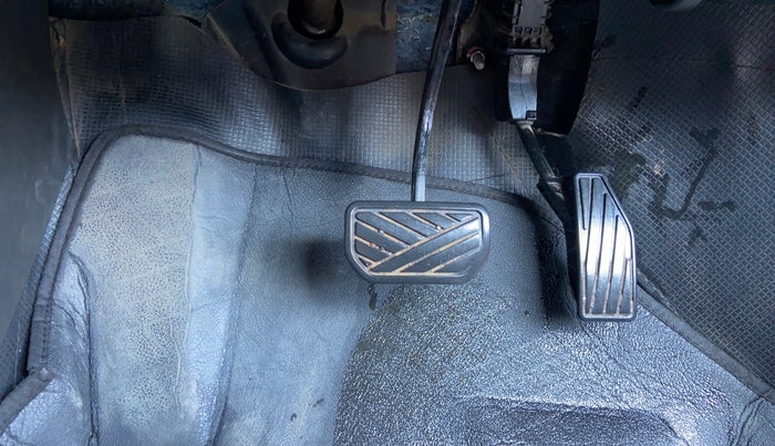 2021 Maruti XL6 ZETA AT, Petrol, Automatic, 61,521 km, Pedals