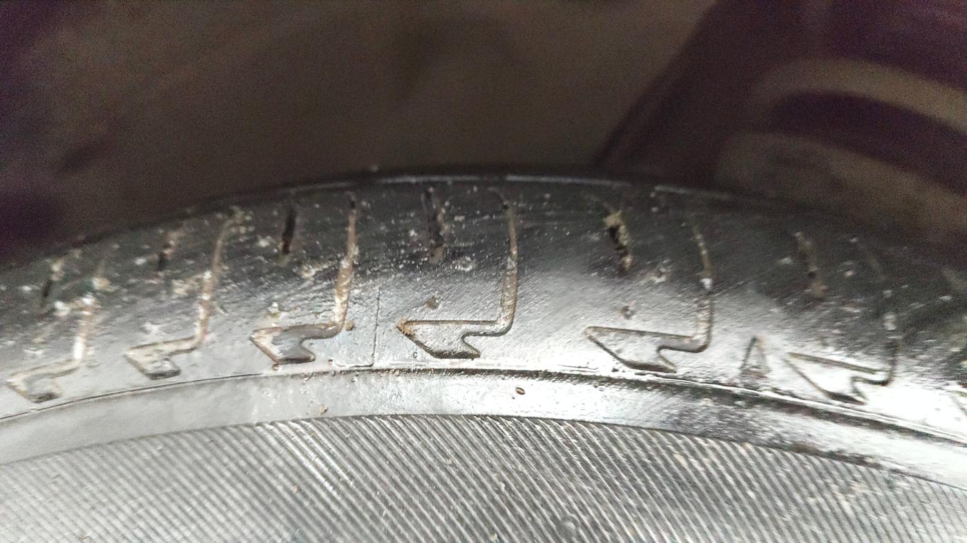 2017 Tata TIGOR XZ PETROL, Petrol, Manual, 47,979 km, Left Front Tyre Tread