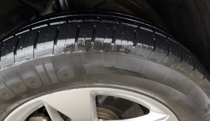 2021 MG HECTOR SHINE 1.5 PETROL TURBO CVT, Petrol, Automatic, 34,829 km, Left Front Tyre Tread