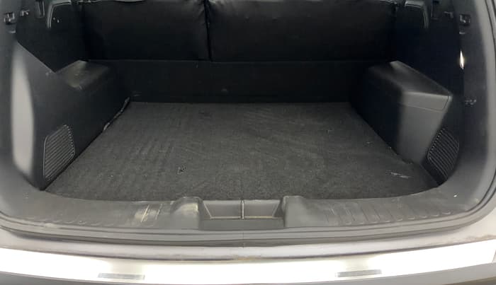 2021 MG HECTOR SHINE 1.5 PETROL TURBO CVT, Petrol, Automatic, 34,829 km, Boot Inside