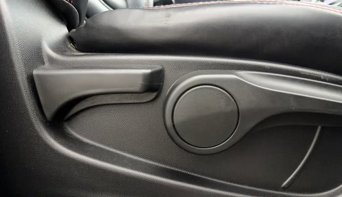 2021 MG HECTOR SHINE 1.5 PETROL TURBO CVT, Petrol, Automatic, 34,829 km, Driver Side Adjustment Panel