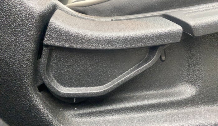 2024 Hyundai EXTER SX (O) Connect 1.2 MT Knight Edition Dual Tone, Petrol, Manual, 14,737 km, Driver Side Adjustment Panel