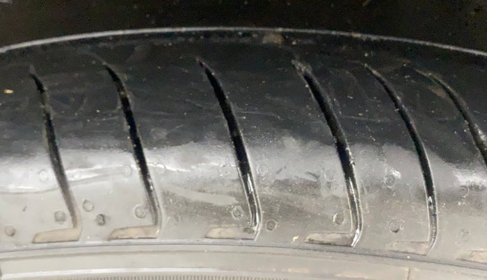 2024 Hyundai EXTER SX (O) Connect 1.2 MT Knight Edition Dual Tone, Petrol, Manual, 14,737 km, Left Rear Tyre Tread