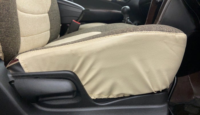 2017 Maruti Ertiga VDI SHVS, Diesel, Manual, 93,844 km, Driver Side Adjustment Panel
