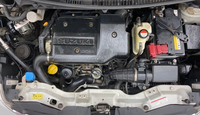 2017 Maruti Ertiga VDI SHVS, Diesel, Manual, 93,844 km, Engine Bonet View