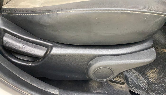 2015 Hyundai Grand i10 ASTA 1.2 KAPPA VTVT, Petrol, Manual, 71,314 km, Driver Side Adjustment Panel