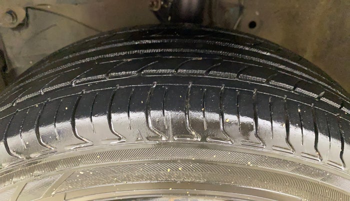 2015 Honda Amaze 1.2L I-VTEC SX, Petrol, Manual, 99,236 km, Left Front Tyre Tread